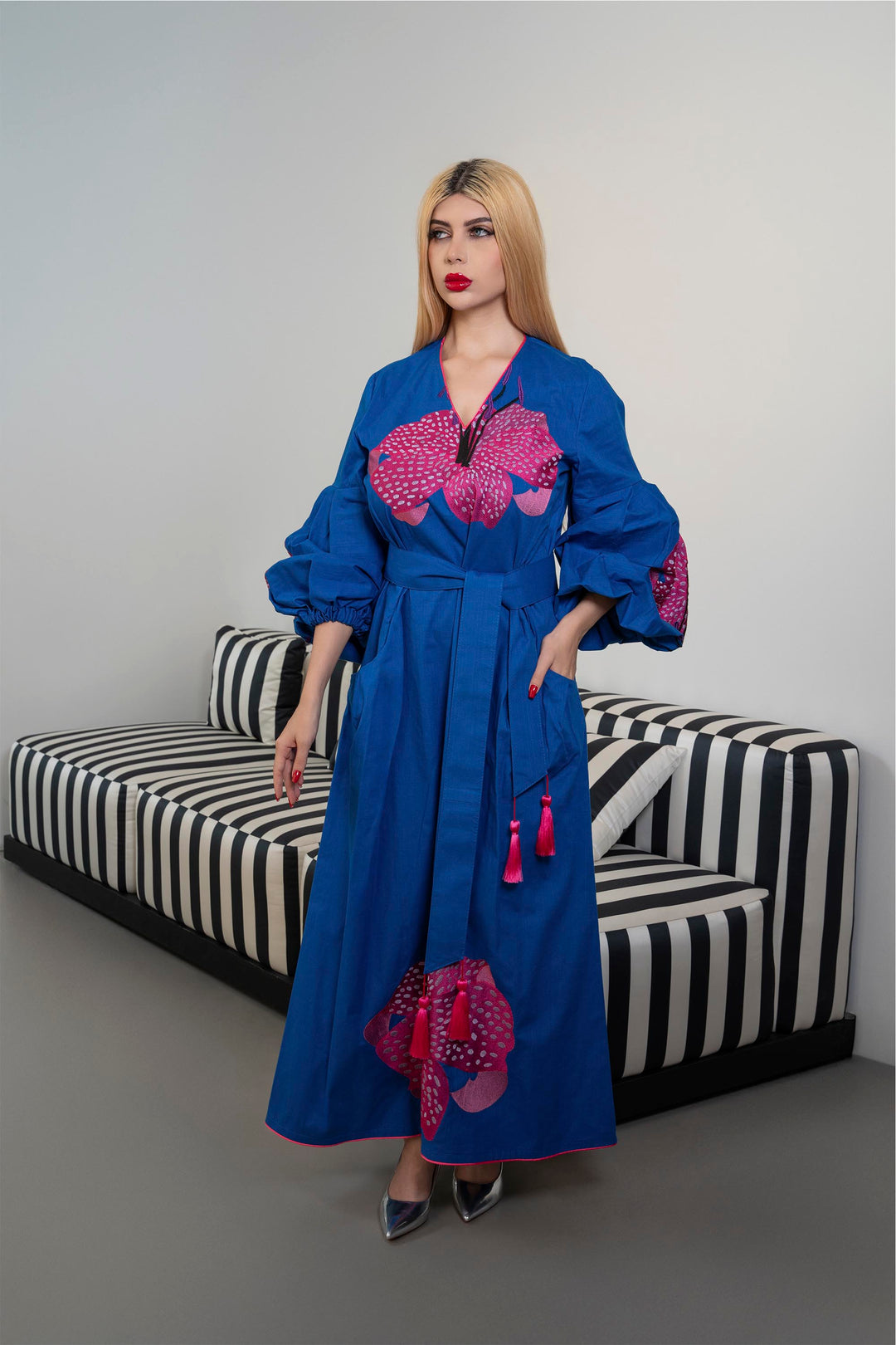Embroidered Maxi Dress with Voluminous Sleeves – SAPPHIRE