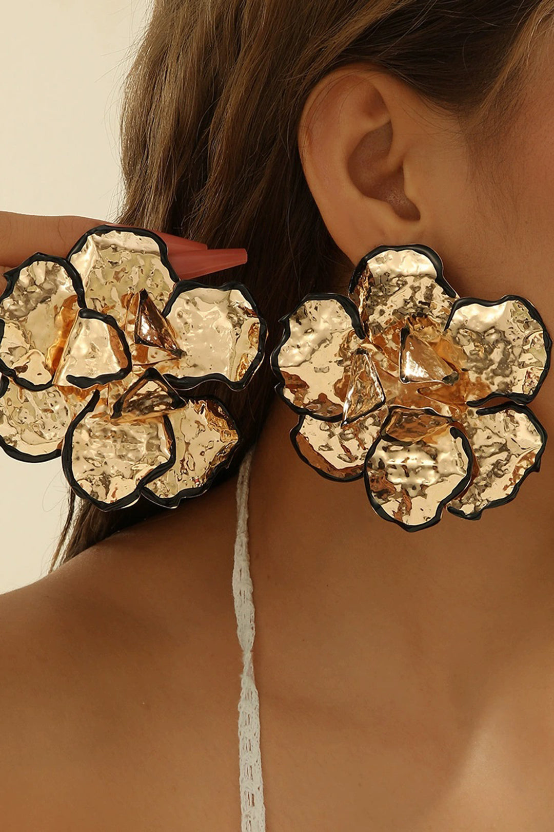 Metal Flower Shape Earrings