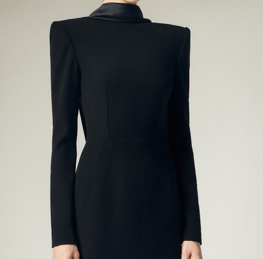 structured high-neck column gown – VESPERA
