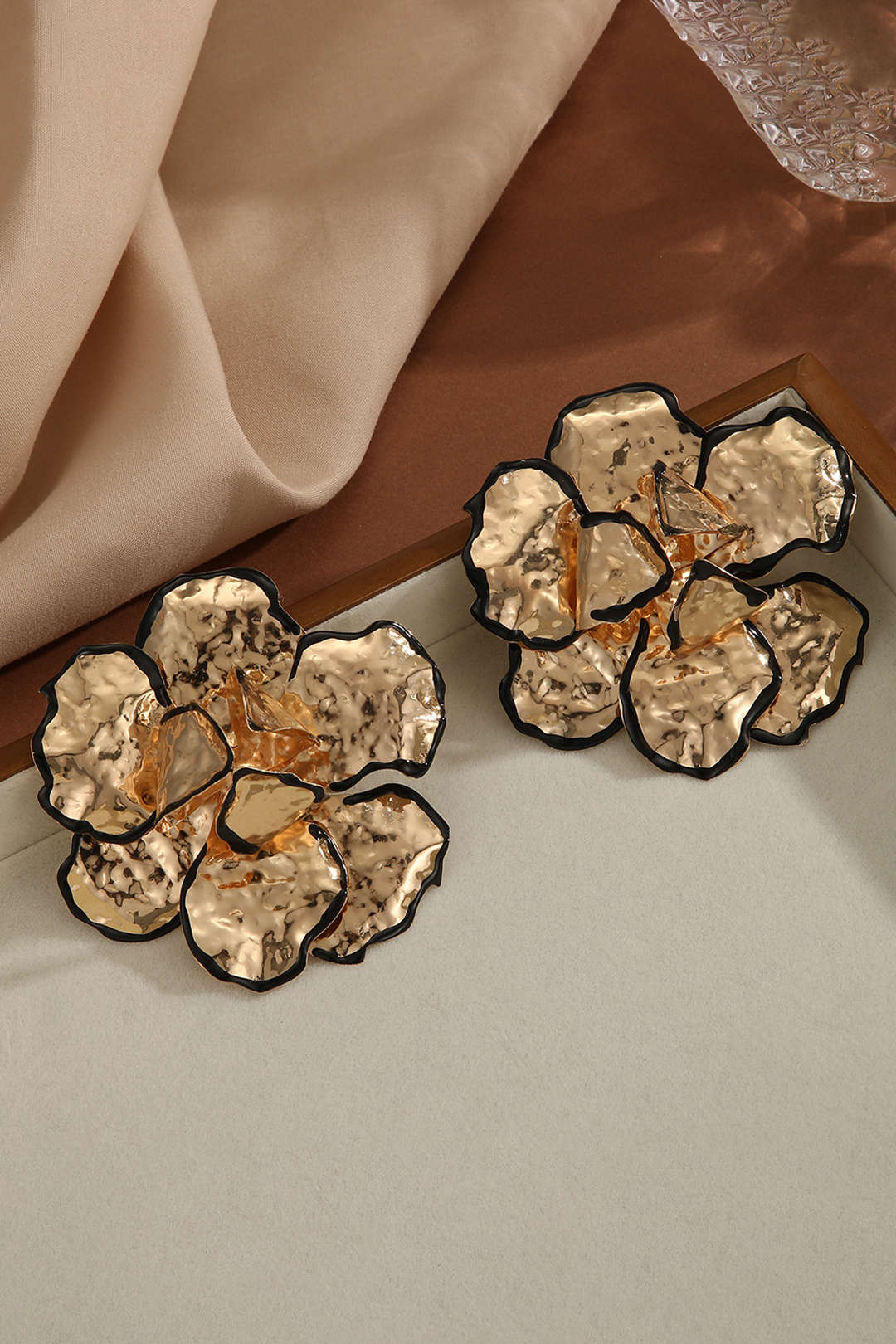 Metal Flower Shape Earrings