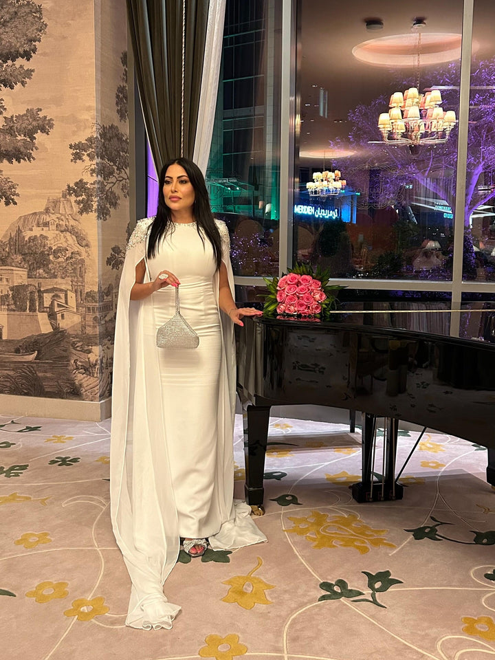 فستان أسود من الكتفين مع كيب - زويلا