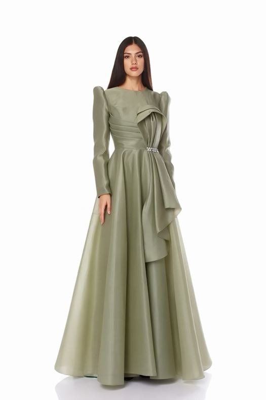 Elegant White Maxi Dress with Sculpted Ruffle Detail and Crystal Accent - QOLEE