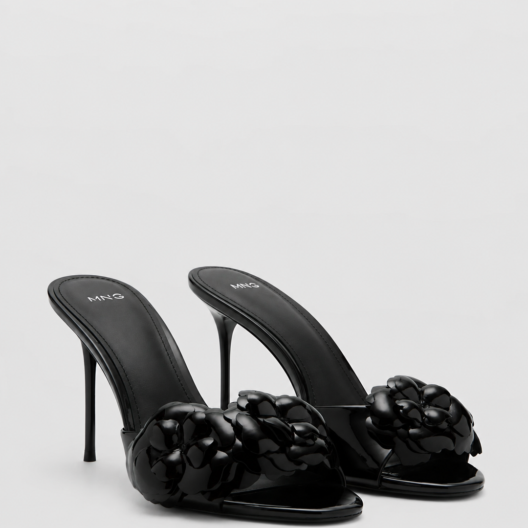 صندل بكعب مزين بنقوش زهرية باللون العنابي - MNG