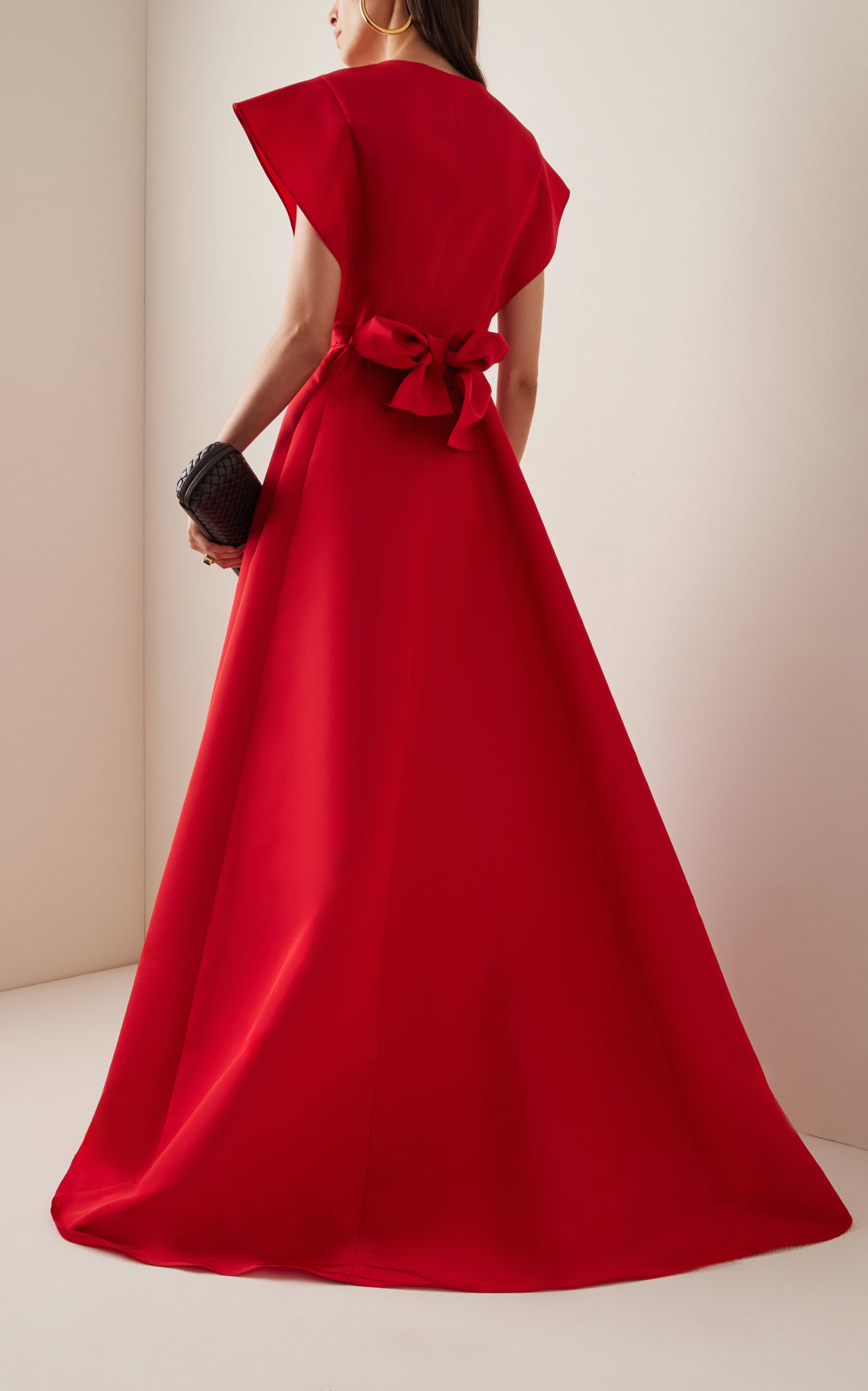 cap-sleeve gown with waist sash – VIVIEN