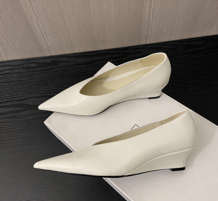 pointed patent slingback heels - LQNA