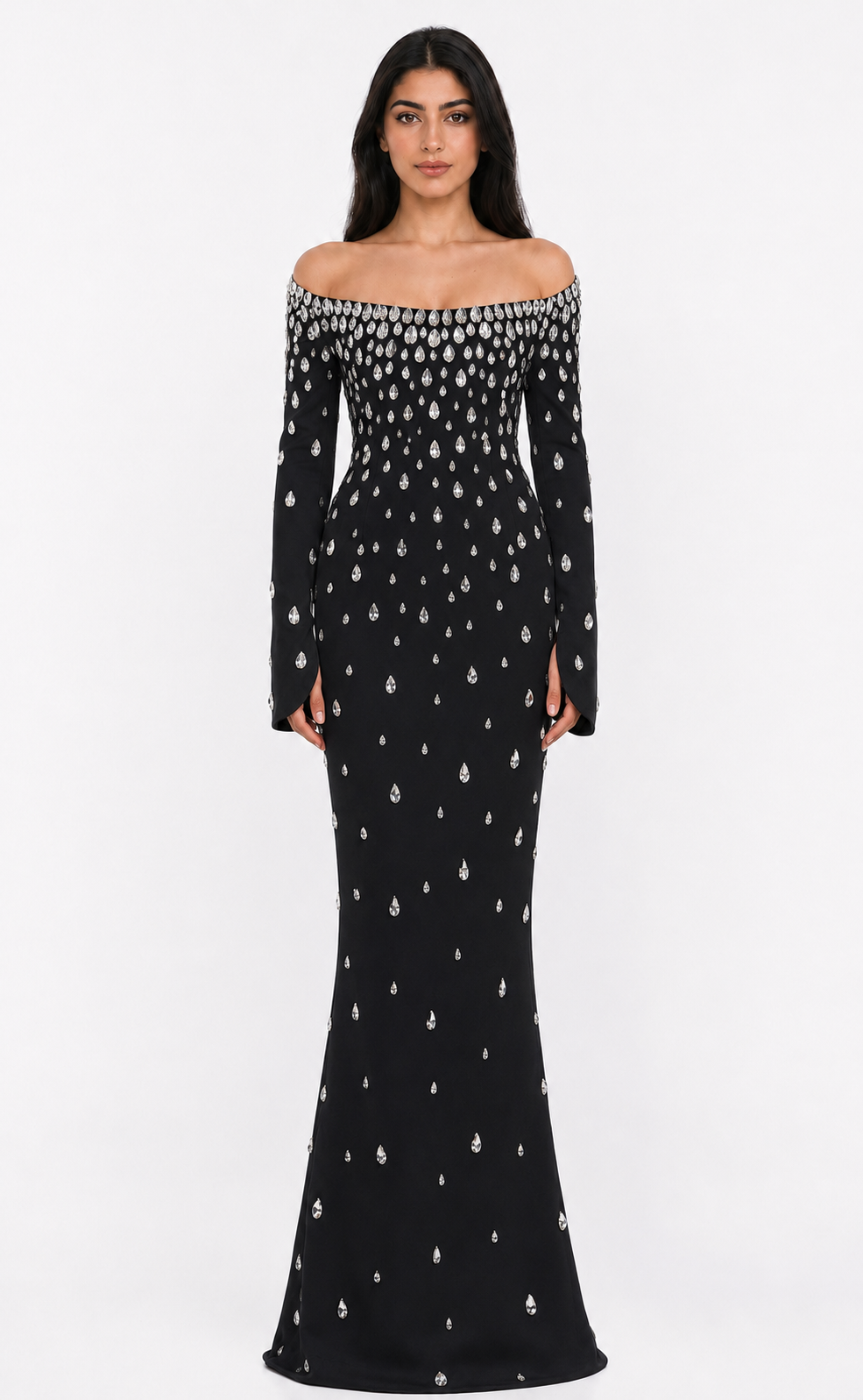 فستان مخملي بأكمام طويلة مع شلال من اللؤلؤ - ODD- Sinmu