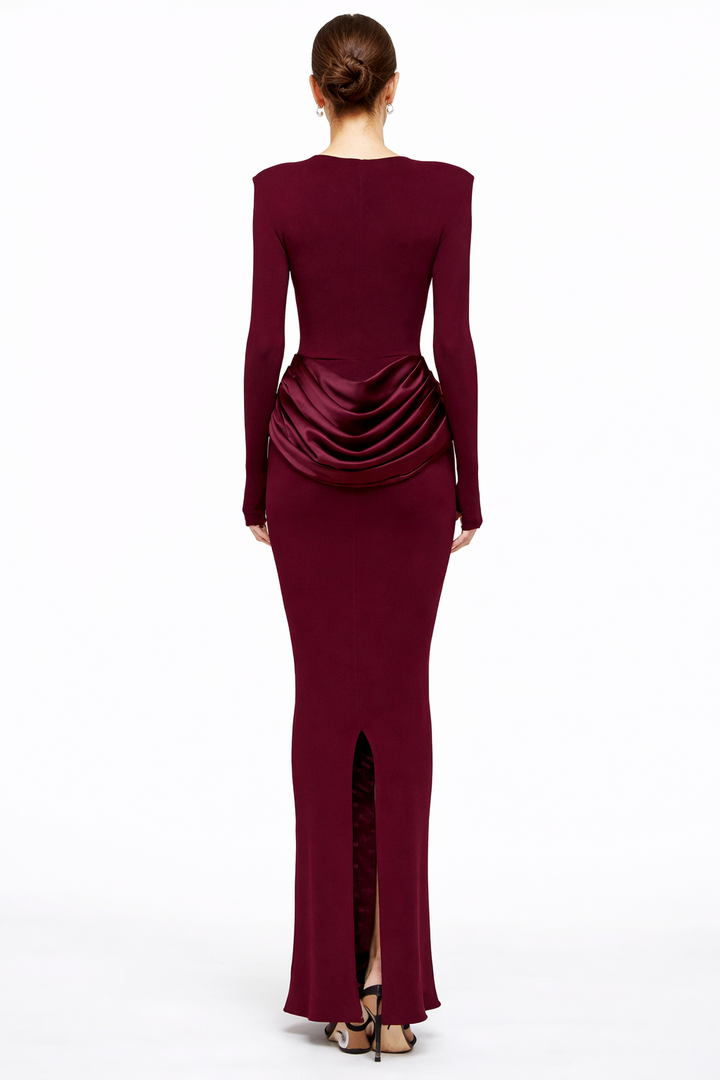 Long fitted dress with structured shoulders and draped waist detail – CHOCOLATE