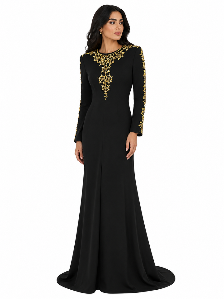 Embellished long-sleeve gown with fitted silhouette – Ziarre