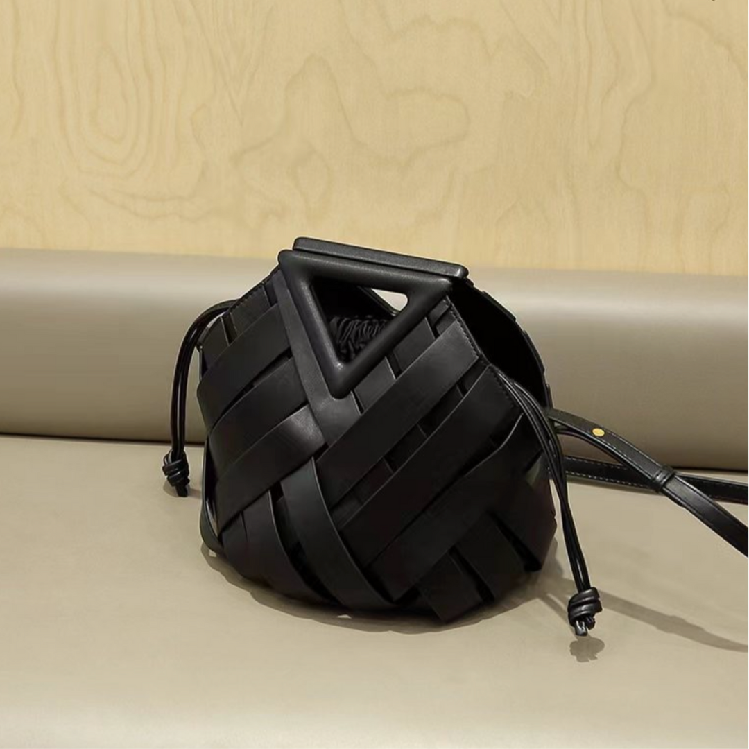 woven leather triangle-handle crossbody bag - Ahrana