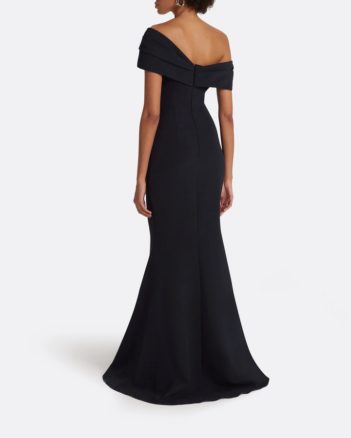 off-shoulder mermaid gown with sculpted crossover neckline – NOCTURNA
