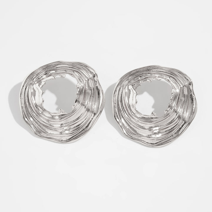 أقراط دائرية مفتوحة ذات نسيج مزخرف مع تموجات منحوتة - ليمالي