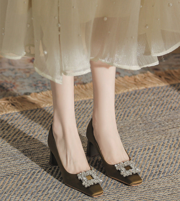 Haut à manches évasées plissées et ensemble jupe longue avec ceinture à la taille – Rosiny 