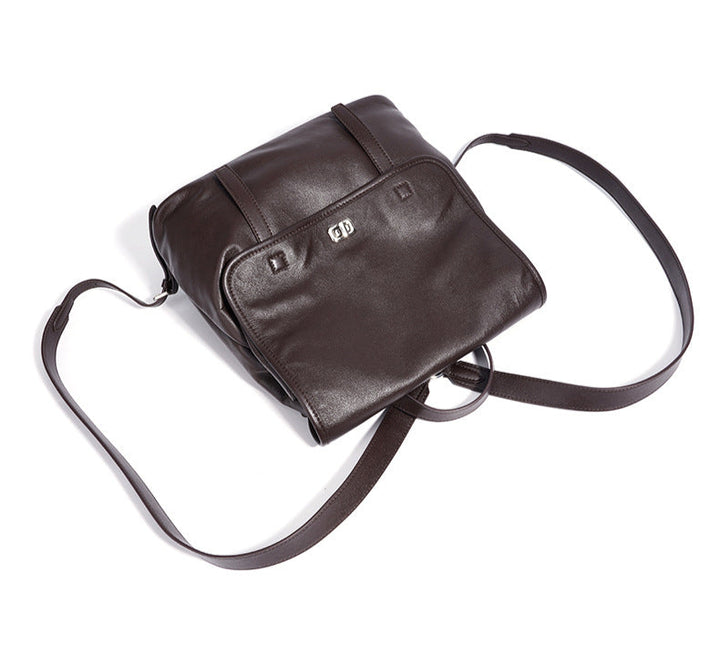 classic leather backpack with flap closure – ARDENAV