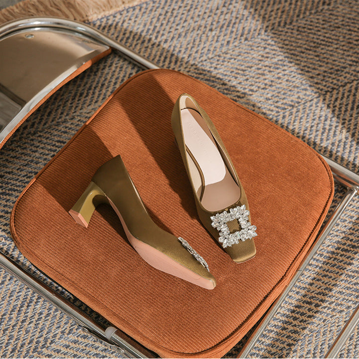 Haut à manches évasées plissées et ensemble jupe longue avec ceinture à la taille – Rosiny 