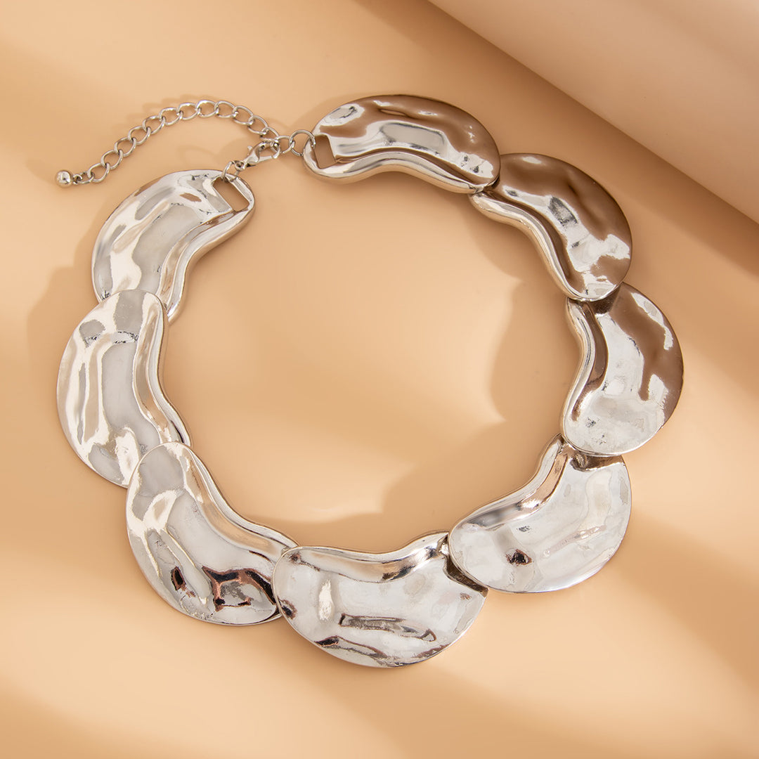 Boucles d'oreilles créoles à double couche texturée avec détail gravé – Akoma 