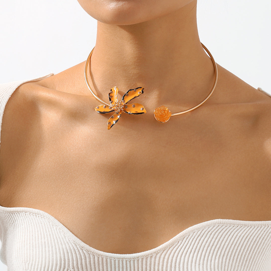 floral enamel choker necklace with polka dot accents - FLORIEZU