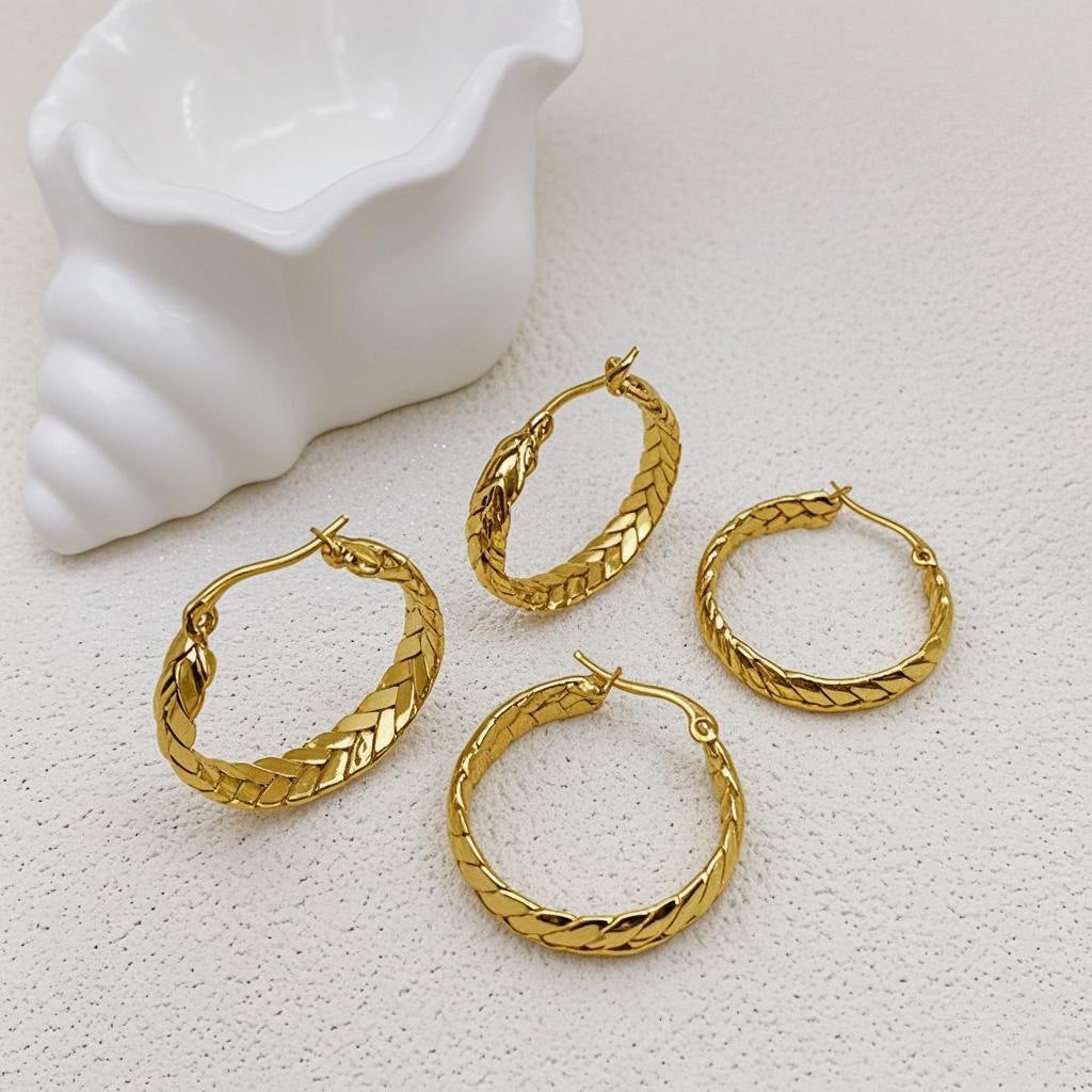 أقراط ذهبية مضفرة على شكل حلقة - سينيا