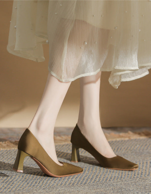 Plissiertes Oberteil mit ausgestellten Ärmeln und Maxirock-Set mit Taillengürtel – Rosiny 