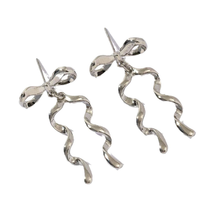 twisted ribbon drop earrings with metallic waves – Rukjino