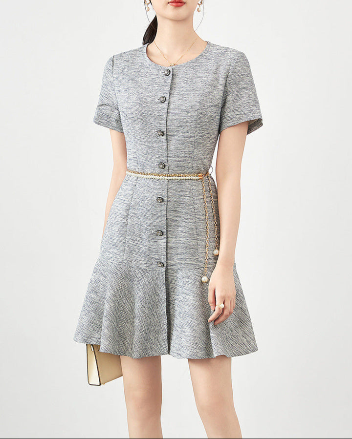 driekwart mouw overslagjurk met pailletten revers en bloemenapplicatie – ALINA 