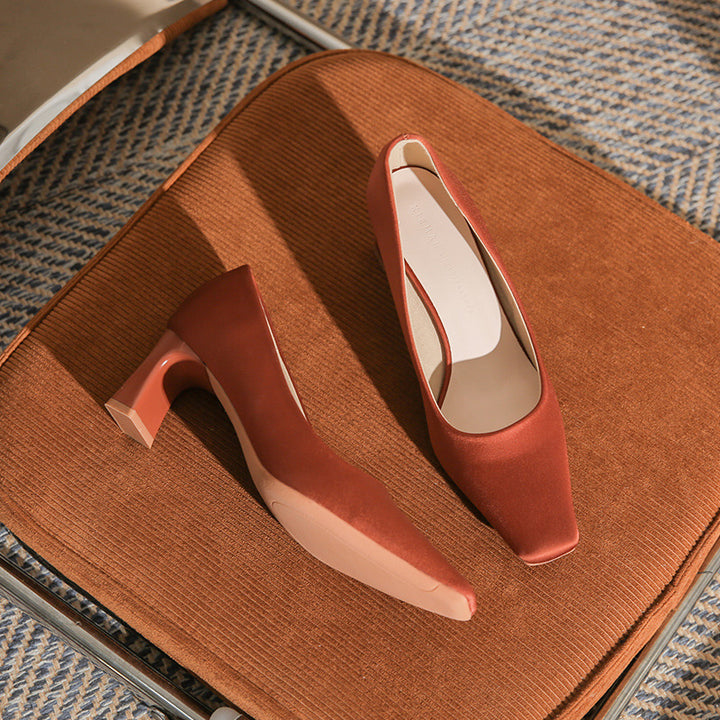 Plissiertes Oberteil mit ausgestellten Ärmeln und Maxirock-Set mit Taillengürtel – Rosiny 