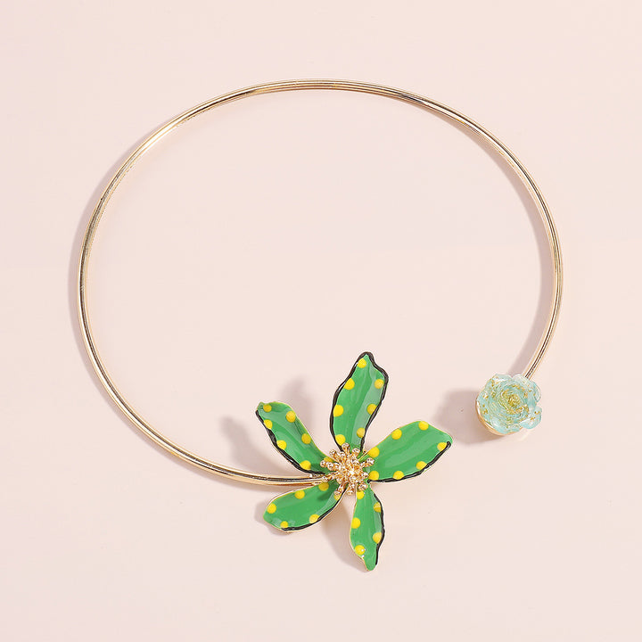 floral enamel choker necklace with polka dot accents - FLORIEZU