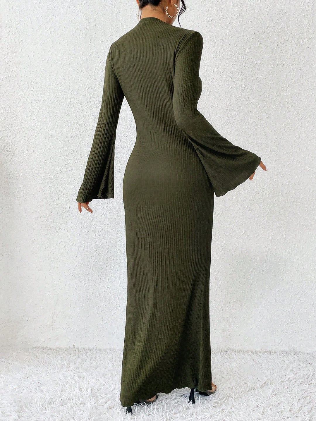 ribbed column maxi dress with flared sleeves – VAZIRA