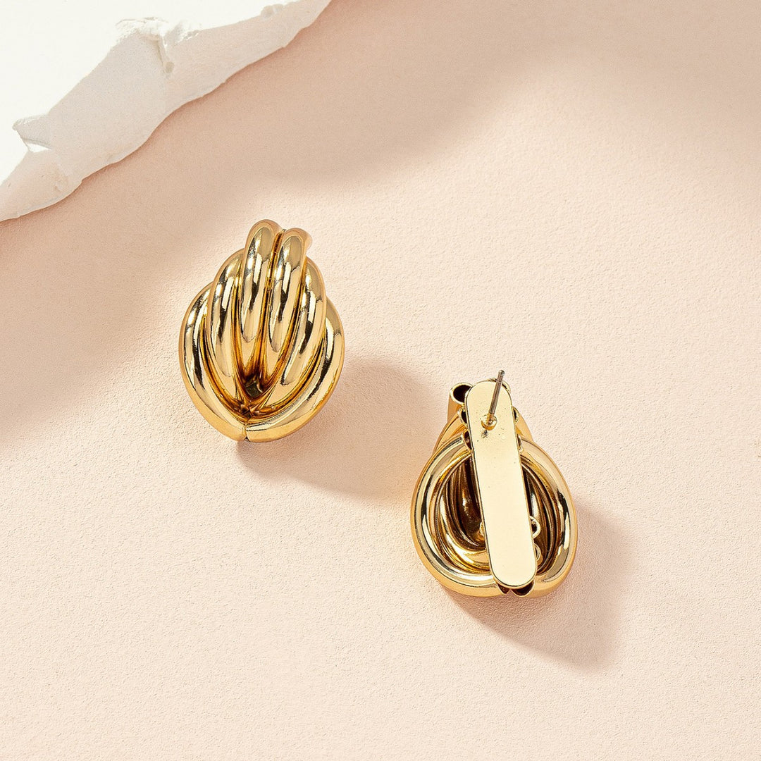 Interwoven teardrop hoop earrings with sculpted gold bands – Lomgi