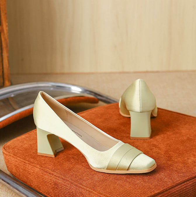 Plissiertes Oberteil mit ausgestellten Ärmeln und Maxirock-Set mit Taillengürtel – Rosiny 