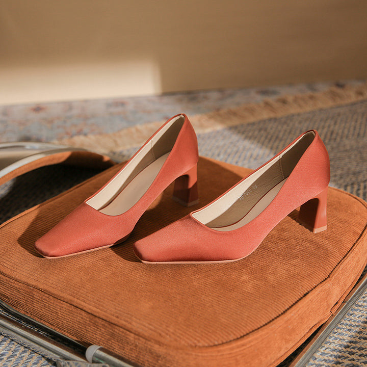 Plissiertes Oberteil mit ausgestellten Ärmeln und Maxirock-Set mit Taillengürtel – Rosiny 