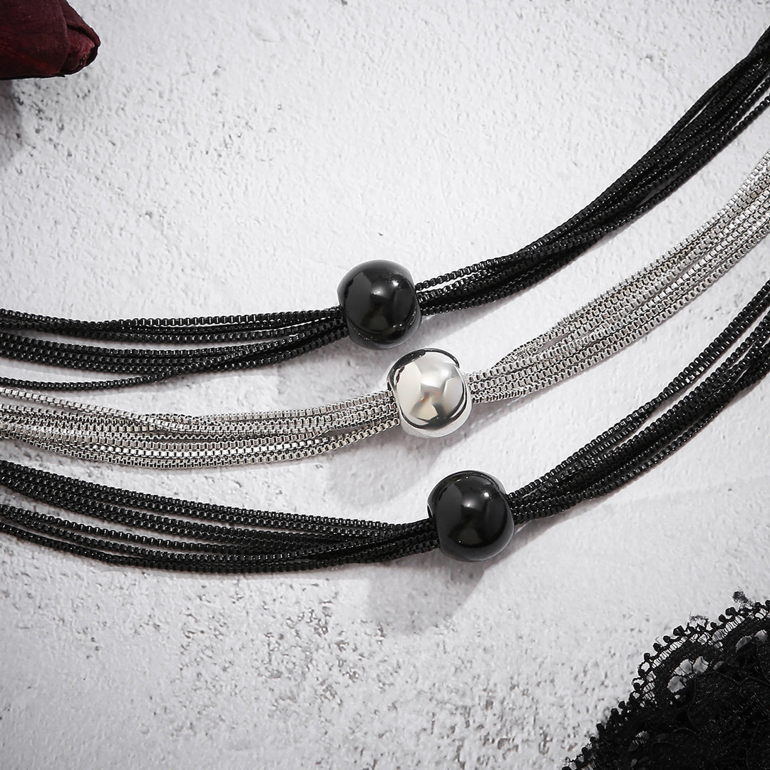 Boucles d'oreilles créoles à double couche texturée avec détail gravé – Akoma 