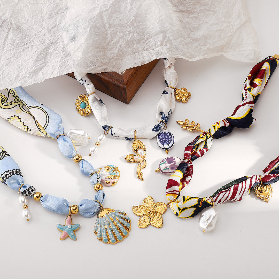 Plissiertes Oberteil mit ausgestellten Ärmeln und Maxirock-Set mit Taillengürtel – Rosiny 