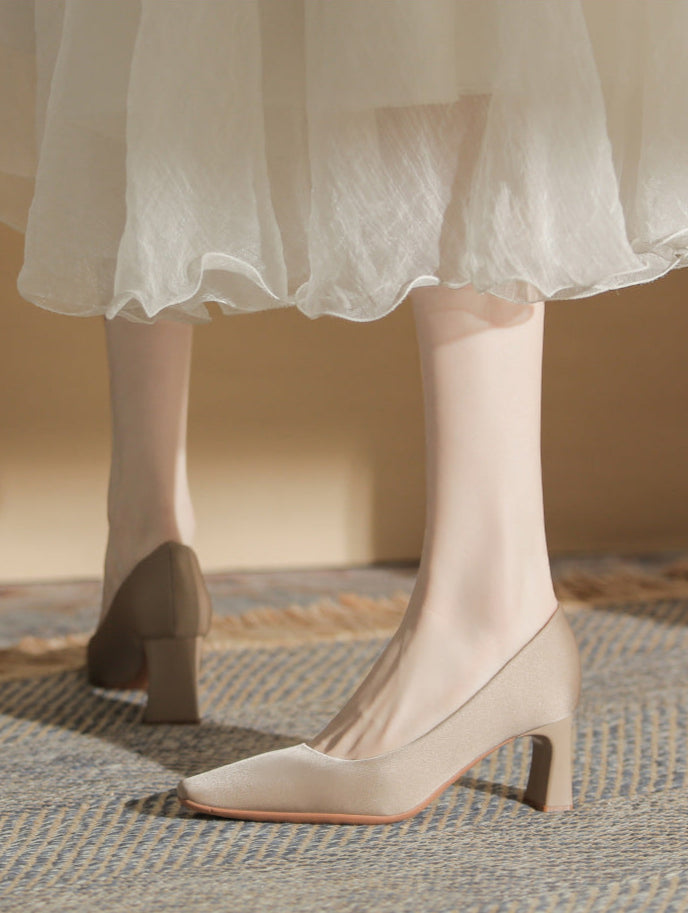 Plissiertes Oberteil mit ausgestellten Ärmeln und Maxirock-Set mit Taillengürtel – Rosiny 