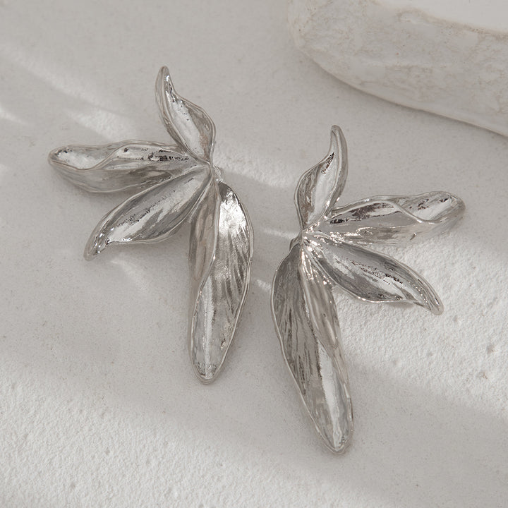 Sculpted Petal Statement Earrings – Fnurmi
