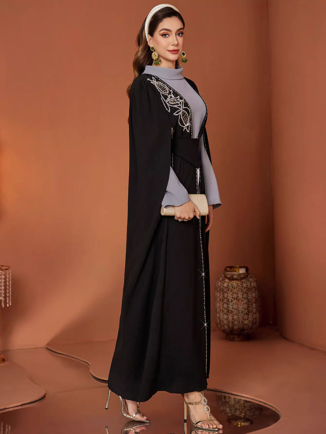 Embroidered Open Abaya with Inner Dress and Waist Belt – NOURA