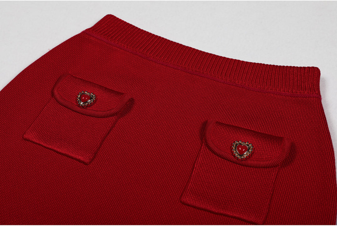 طقم محبوك من قطعتين مع أزرار على شكل قلب – أميليف