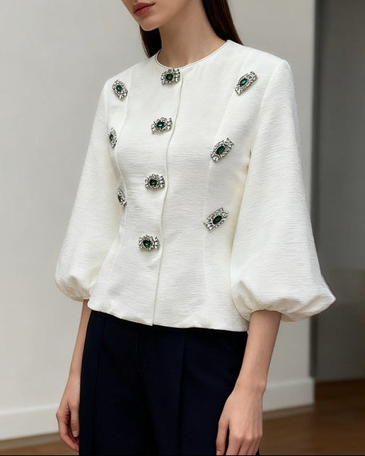 بلوزة بأكمام منفوخة مزينة بزخارف زهرية مرصعة بالجواهر – أورورا