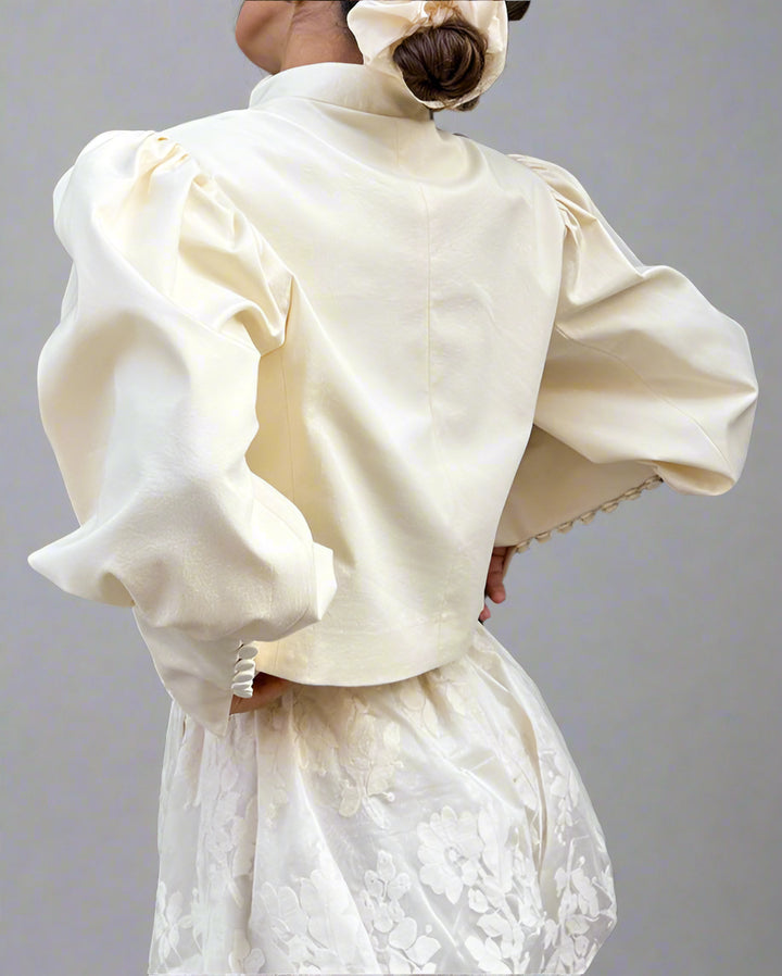 Plissiertes Oberteil mit ausgestellten Ärmeln und Maxirock-Set mit Taillengürtel – Rosiny 