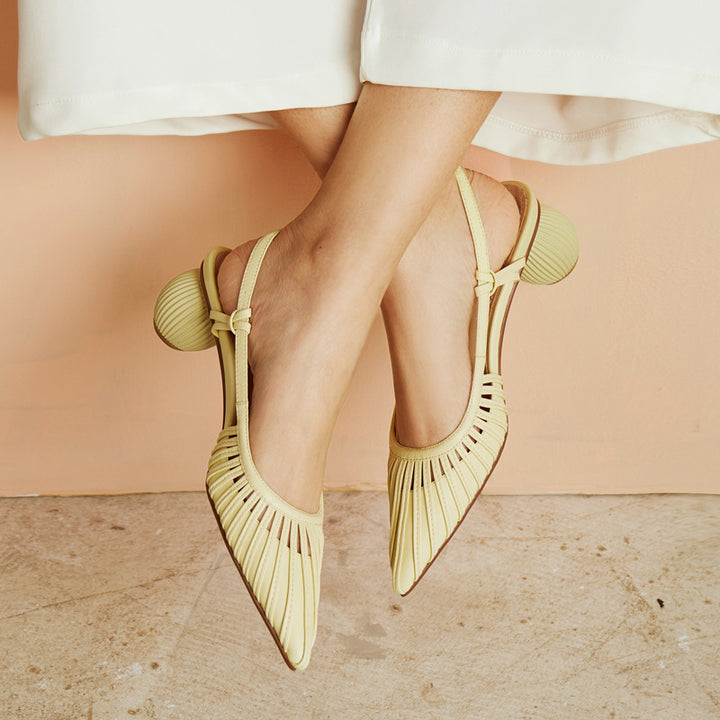 pleated slingback pumps with ribbed round heels – ZARINA