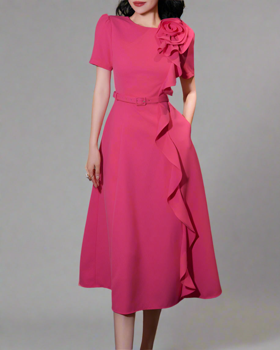 فستان ميدي بأكمام قصيرة وتفاصيل زهور ثلاثية الأبعاد - سيلينا