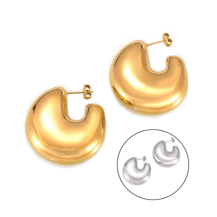 Chunky crescent-shaped hoop earring with high-shine finish - Vandi