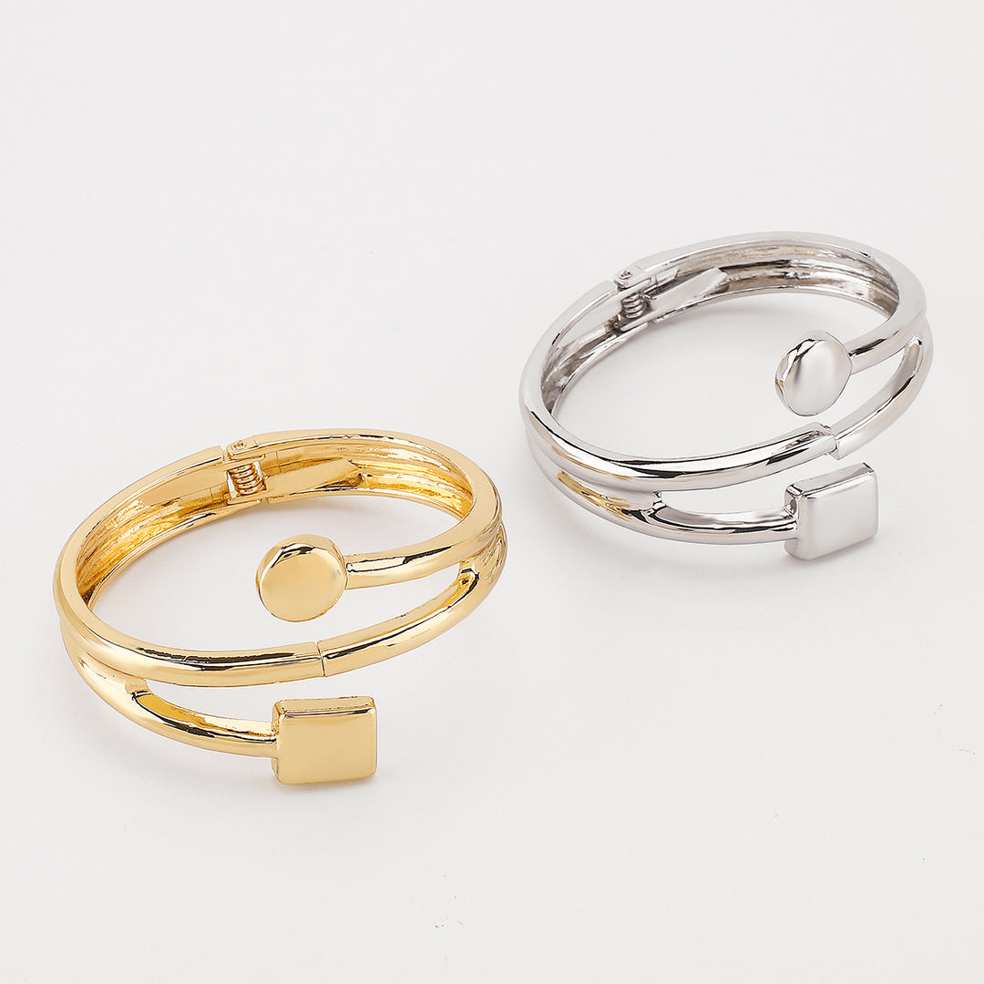 driekwart mouw overslagjurk met pailletten revers en bloemenapplicatie – ALINA 