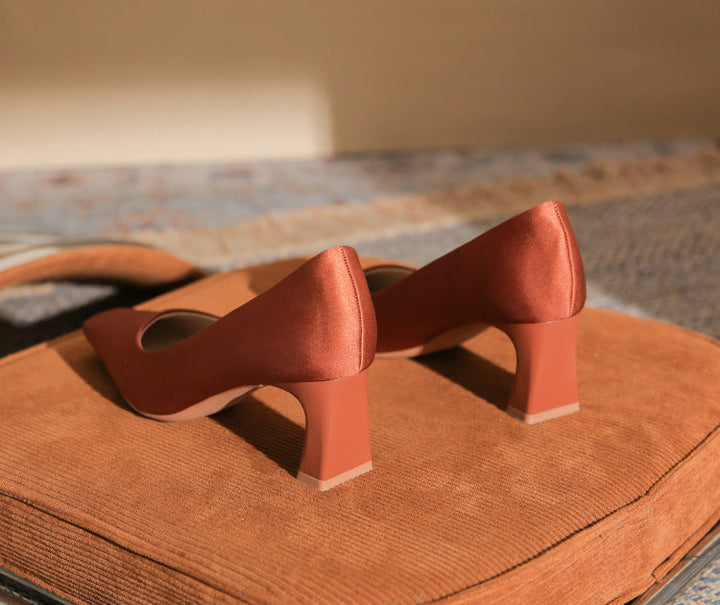 Plissiertes Oberteil mit ausgestellten Ärmeln und Maxirock-Set mit Taillengürtel – Rosiny 