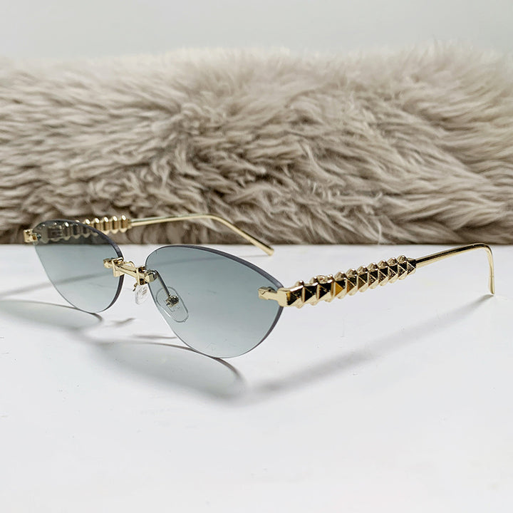 rimless cat-eye sunglasses with gold studded temples – ASTRIDI