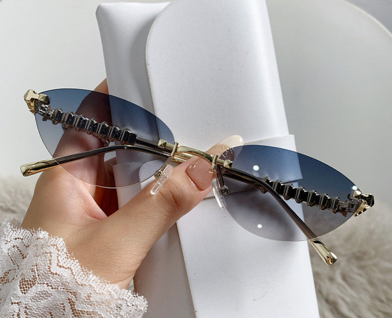 rimless cat-eye sunglasses with gold studded temples – ASTRIDI