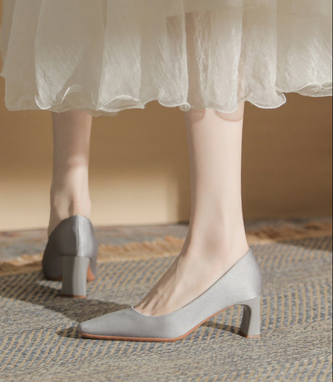 Plissiertes Oberteil mit ausgestellten Ärmeln und Maxirock-Set mit Taillengürtel – Rosiny 