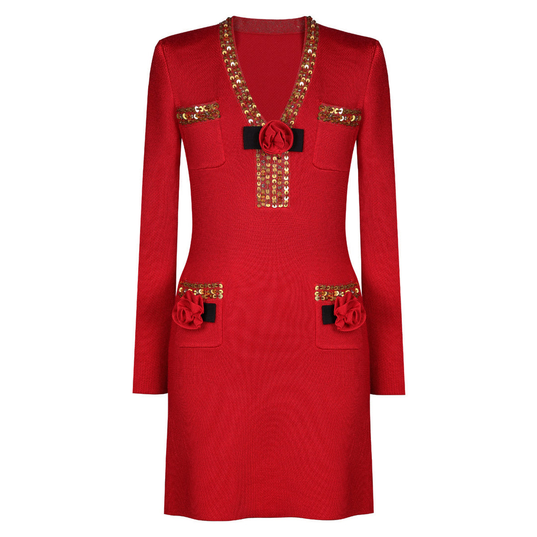 فستان قصير بأكمام طويلة مع حواف من الترتر وزخارف نباتية – كوليتيج