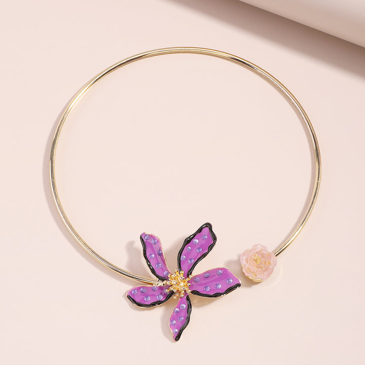 floral enamel choker necklace with polka dot accents - FLORIEZU