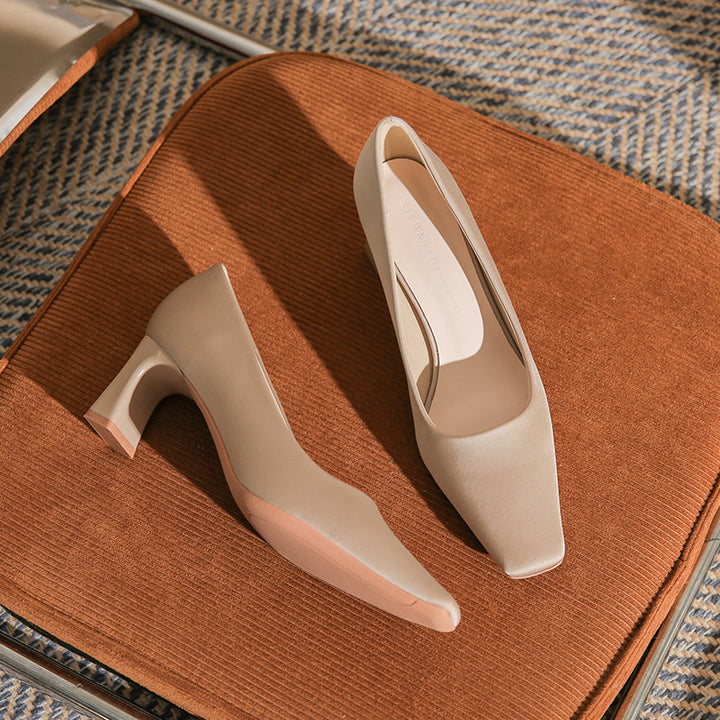 Plissiertes Oberteil mit ausgestellten Ärmeln und Maxirock-Set mit Taillengürtel – Rosiny 