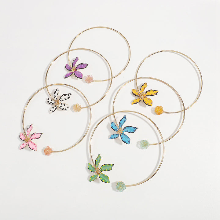 floral enamel choker necklace with polka dot accents - FLORIEZU